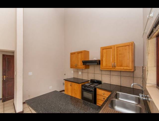 2 BEDROOM APARTMENT FOR SALE IN WHITE RIVER EXT 18